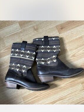 UNIONBAY Dark Brown Patterned Ankle Booties
